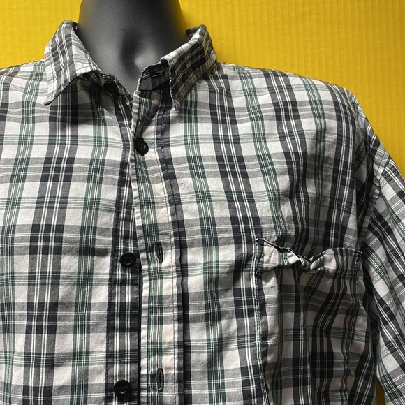 Zen black/white/green plaid short sleeve button down shirt, size XL. - Picture 2 of 5